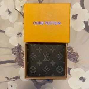 Louis Vuitton multiple wallet